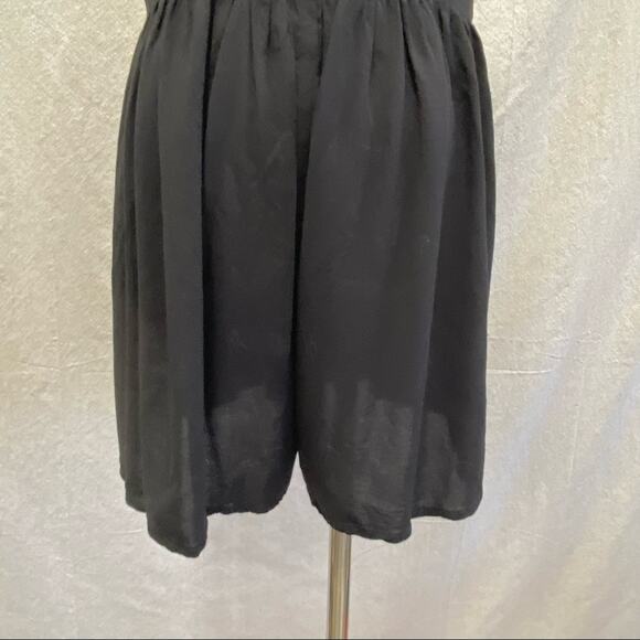 ECOTE Urban Outfitters Drapey Carlin Romper size small - Picture 11 of 15